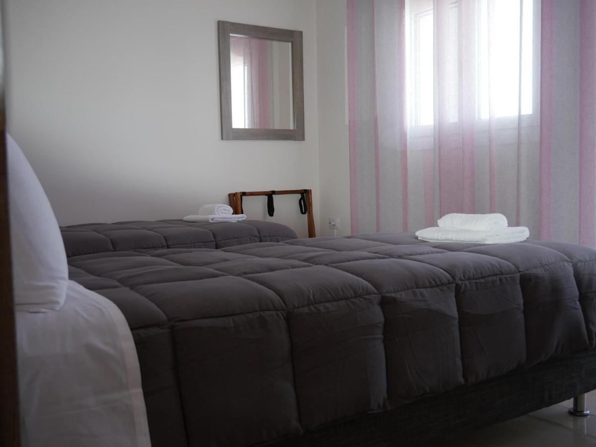 Roza'S Family House Apartment Imerovigli  Bagian luar foto