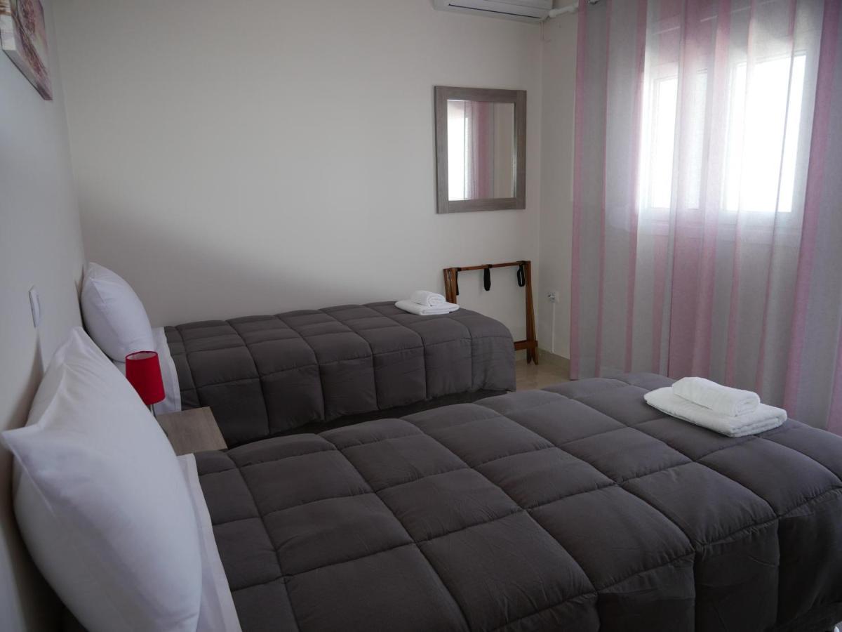 Roza'S Family House Apartment Imerovigli  Bagian luar foto